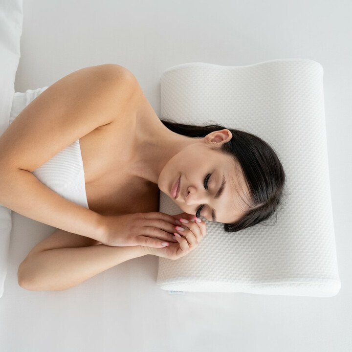 Ergonominen ortopedinen muotoiltu niskatyyny