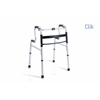 Sininen taittuva kävelyteline kahdella kädensijalla ja kumitassuilla