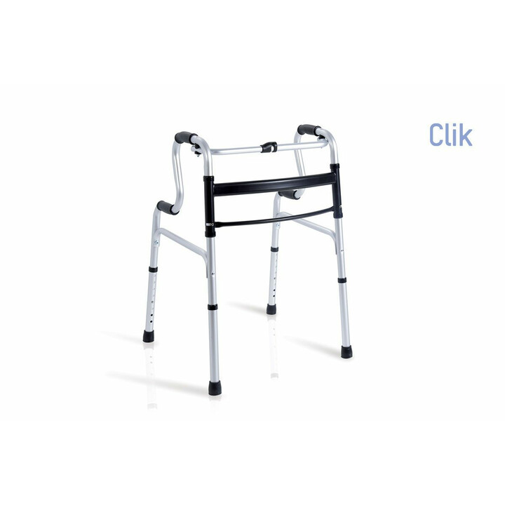 Sininen taittuva kävelyteline kahdella kädensijalla ja kumitassuilla