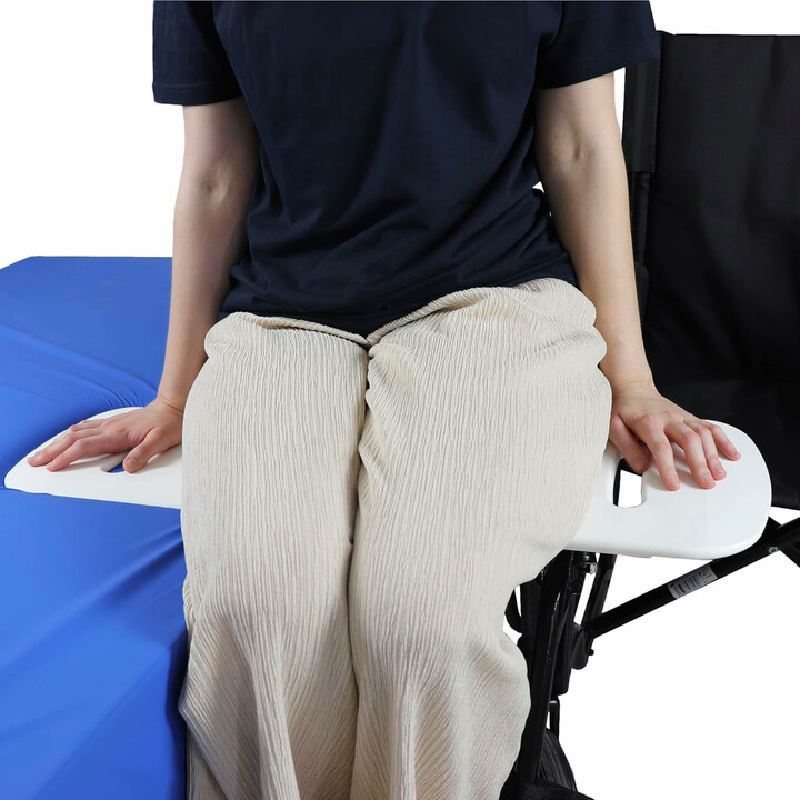 Multifunktionell överföringsplatta för rullstol, bil och säng